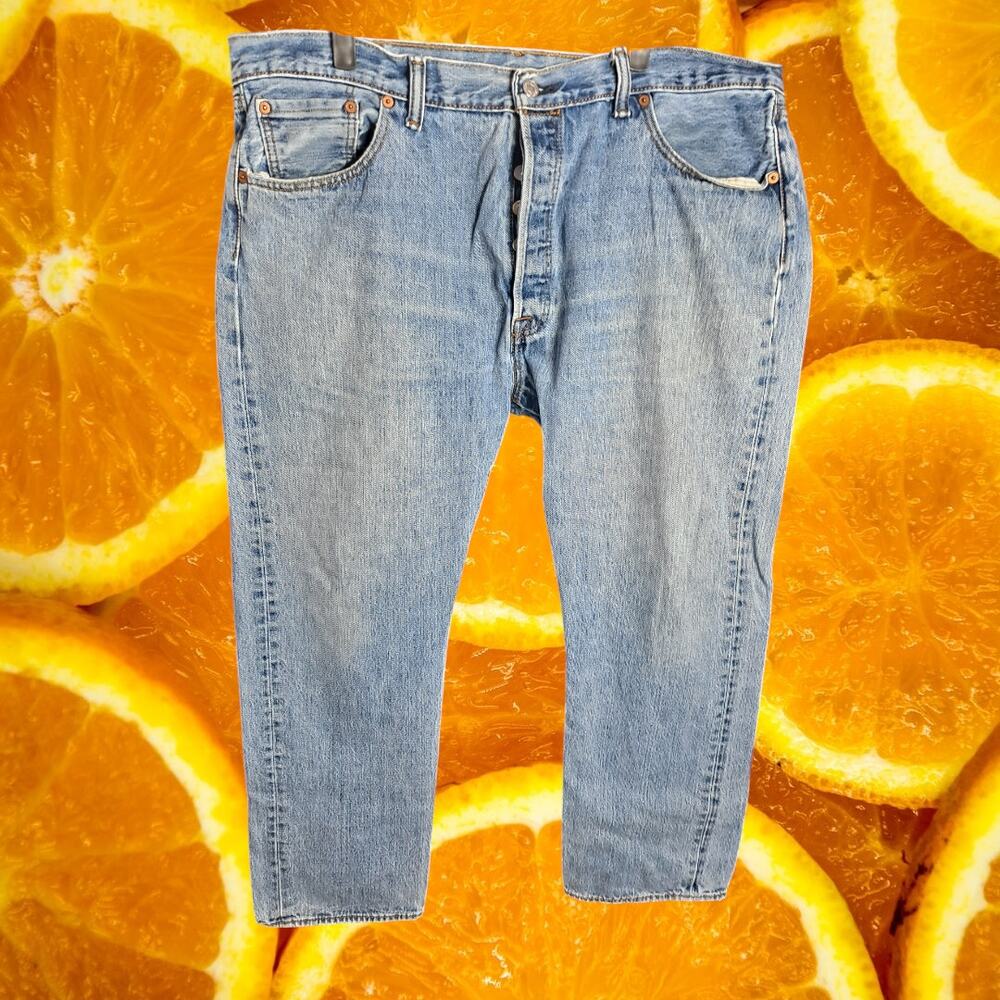 Levi's Men's Light Wash Mid‎ Rise Regular Fit Straight Leg Jeans Size 40x30